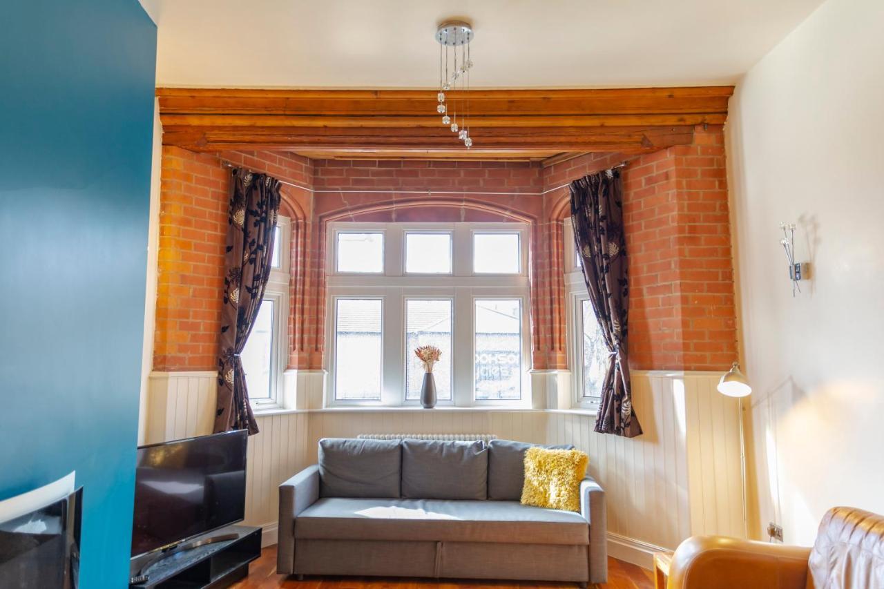 Apartment No 1 - The Old Red King Pub, Whitefield, Manchester Esterno foto